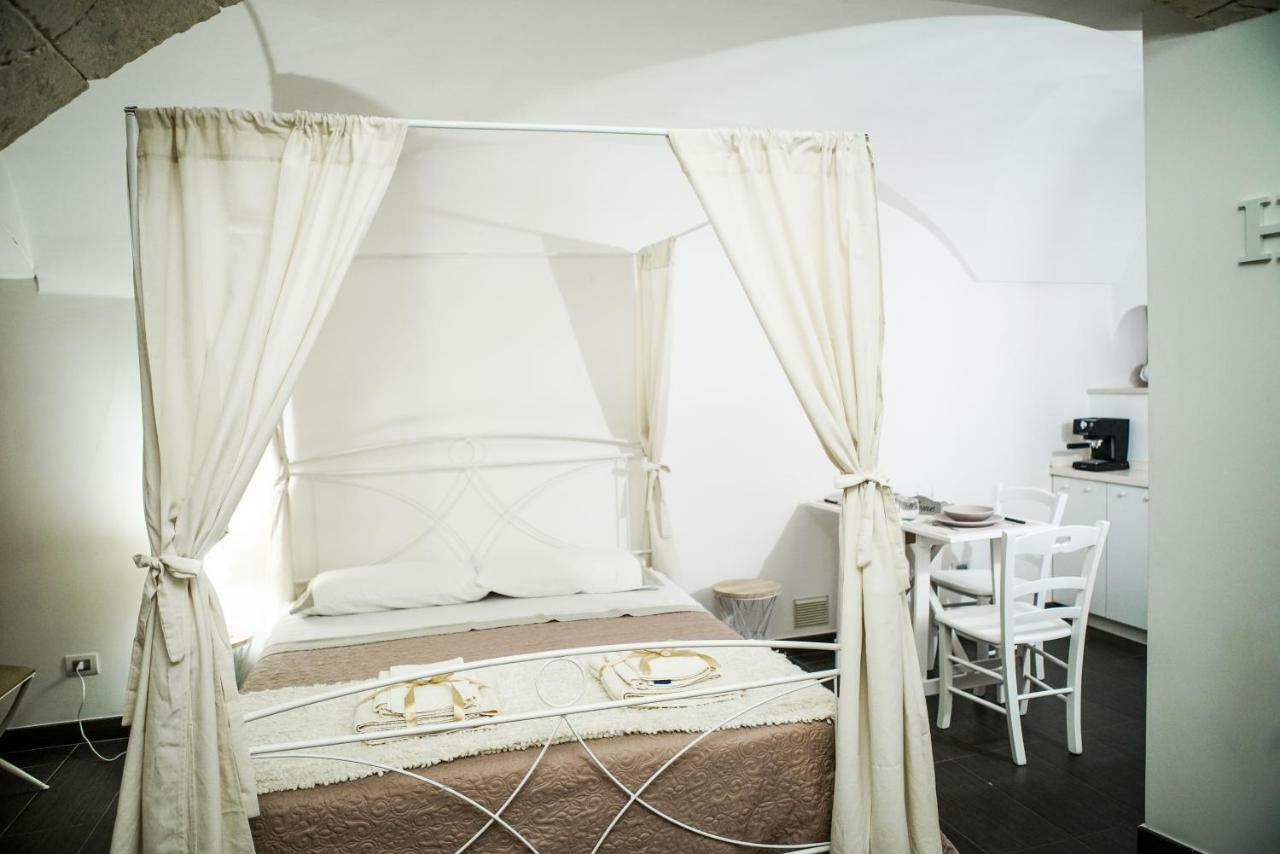 Home 5 - Arco Antico Putignano Extérieur photo